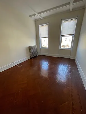 Rented by NYC LUXURY APT RENTALS CO LLC | media 5