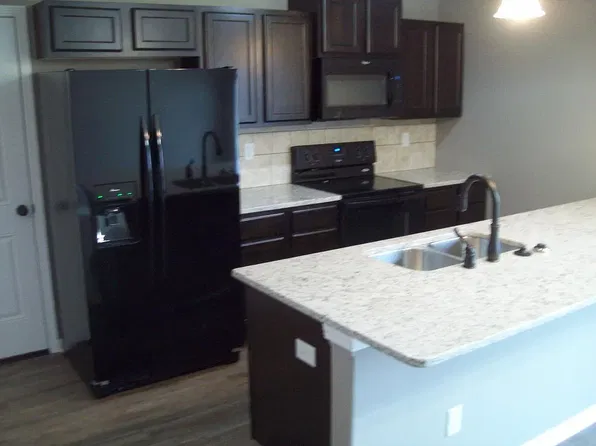 2422 E Quivira Ct, Kechi, KS 67067