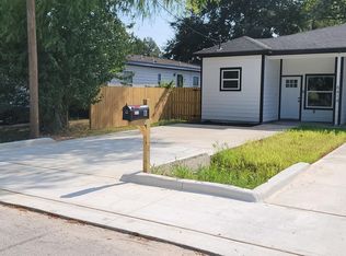 8414 Prairie View Dr, Houston, TX 77088