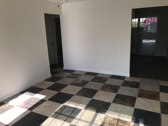3rd image of 3240 N Hughes Ave APT 102