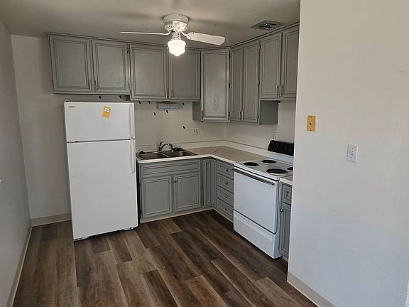 2nd image of 5 Yorkshire Rd #7