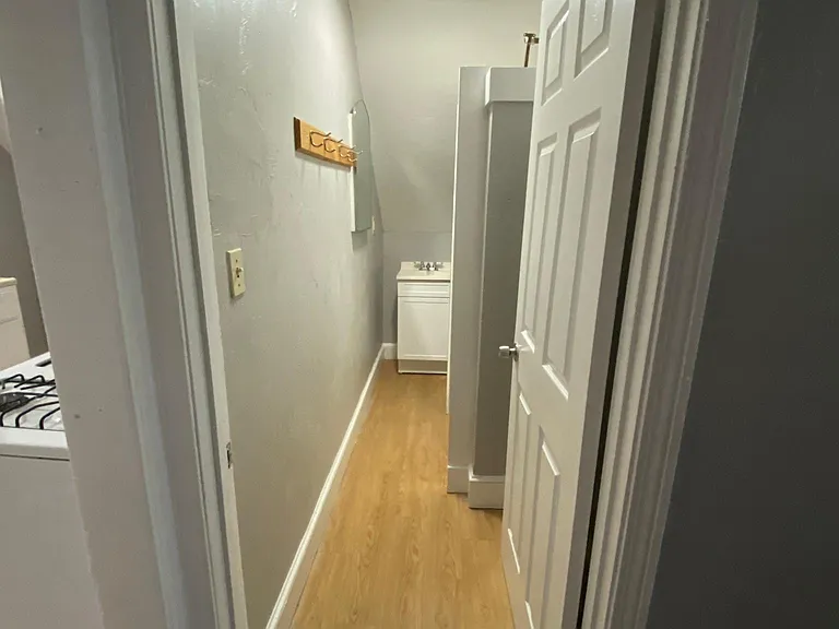 146 Charles St — Photo 5