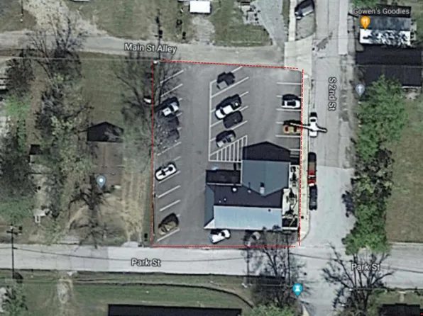 108 S 2nd St, Flippin, AR 72634