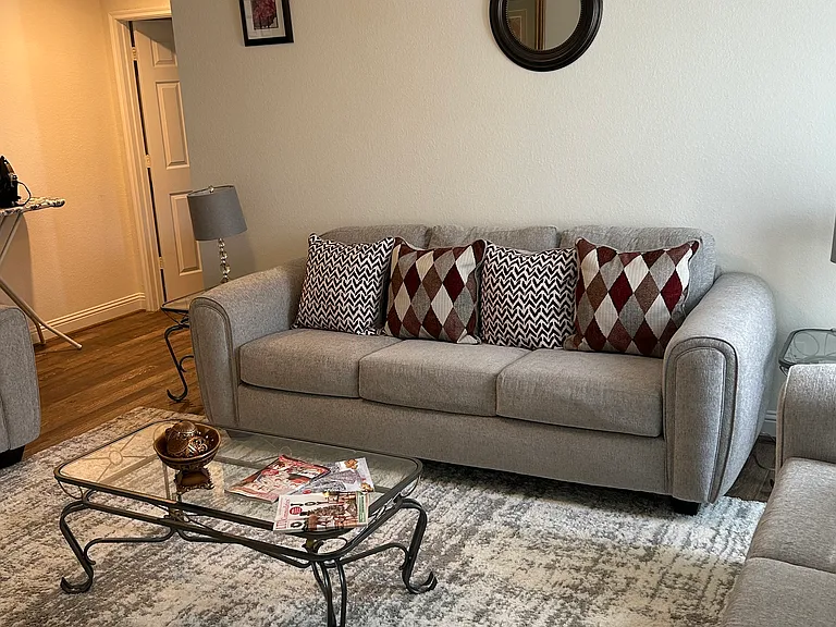 7611 Connemara Dr — Photo 8