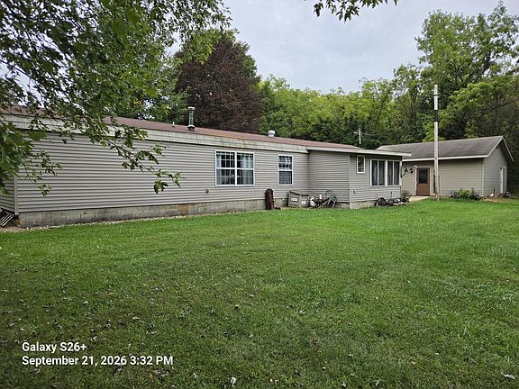 4th image of 15995 Guyer St