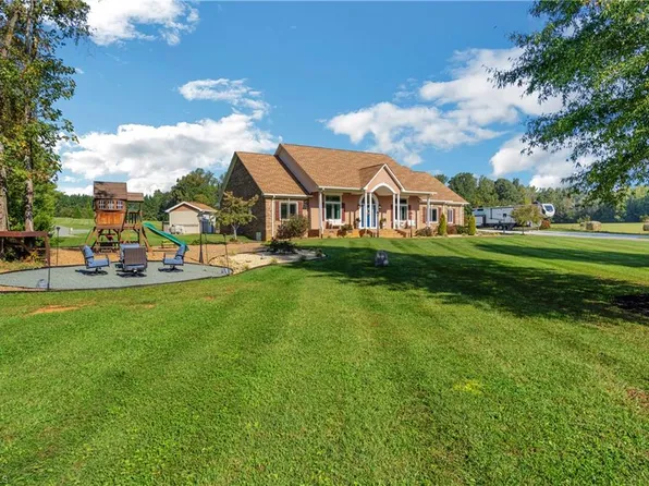 3027 Spanish Oak Hill Rd, Snow Camp, NC 27349