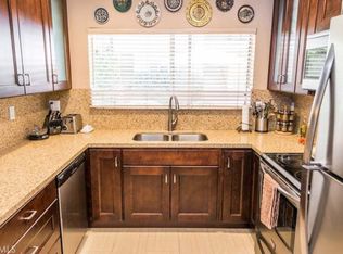 5232 Corteen Pl UNIT 6, Valley Village, CA 91607