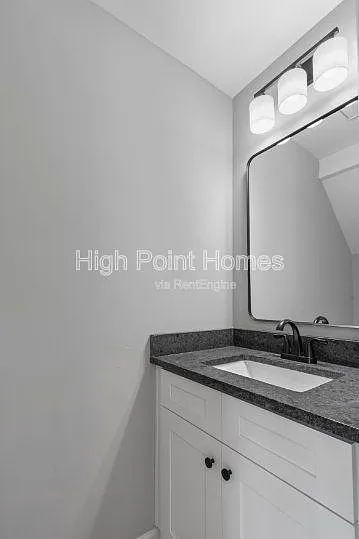 400 Gallery Ln #E8 — Photo 13