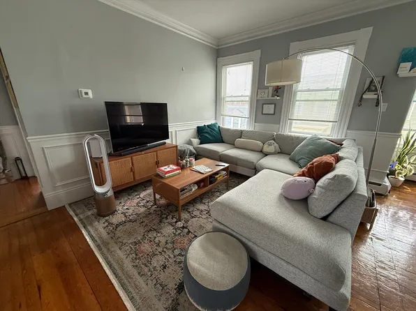 16 Summer St #3, Charlestown, MA 02129