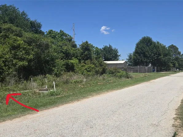 327 Marie Antoinette, Prairie View, TX 77445