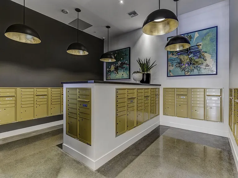 2270 W El Camino Real — Photo 37