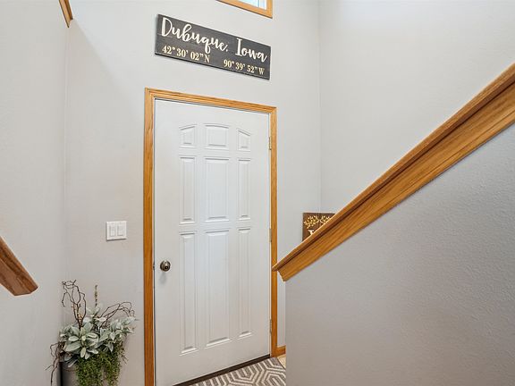 5th image of 2088 Golden Eagle Dr