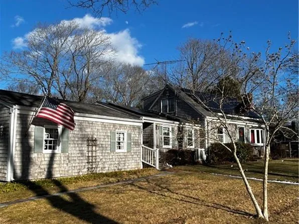 38 Houghton St, Barrington, RI 02806