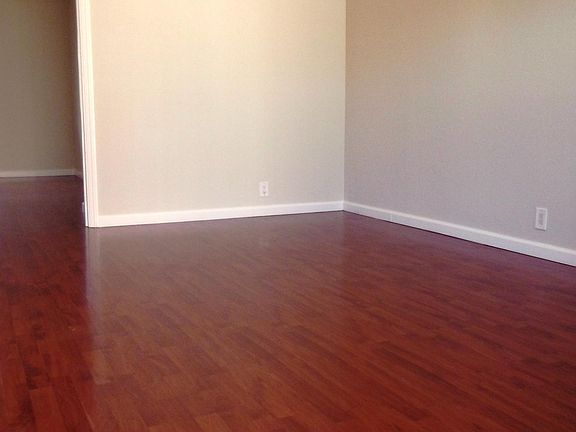 3rd image of 2752 Kollmar Dr APT 25