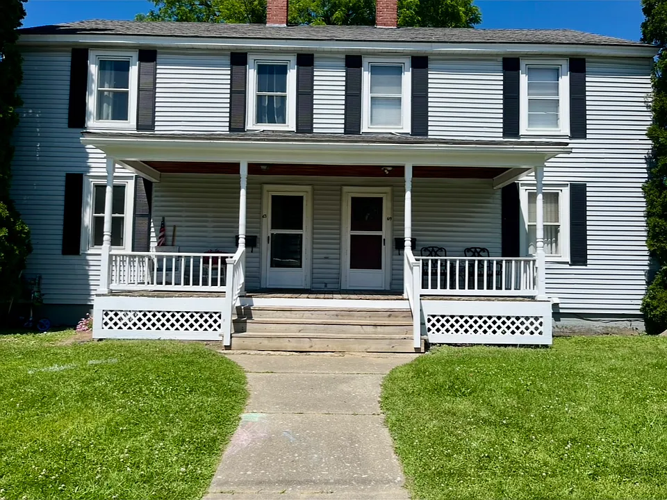 69 Ferris St #1