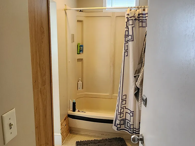 Full Bath
