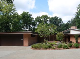 1300 Crescent Dr, Midland, MI 48640