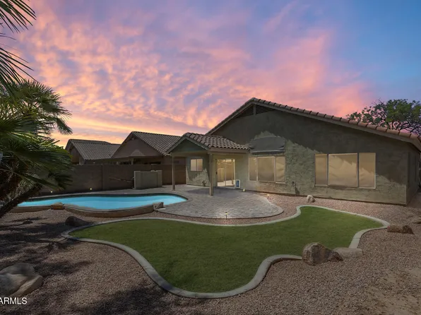 1037 E BAYLOR Lane, Gilbert, AZ 85296