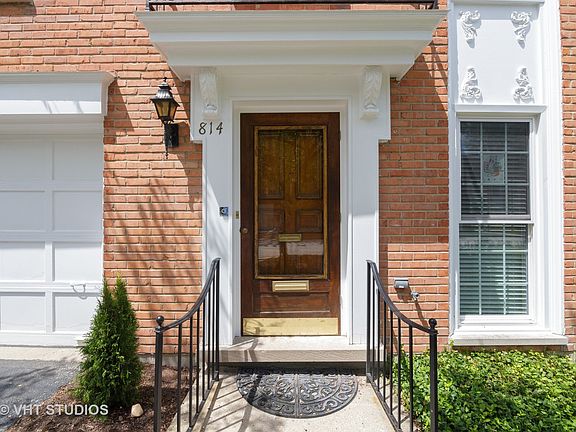 2nd image of 814 Colonnades Dr