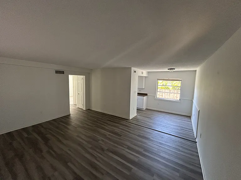 7029 Hibiscus Ave S #1 — Photo 6