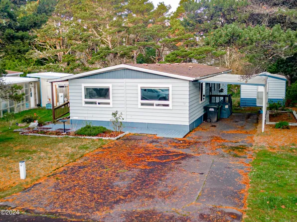 5405 NW Pacific Coast Hwy Unit 17, Waldport, OR 97394