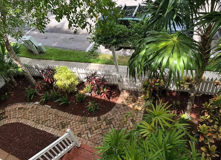 56 Golf Club Dr — Photo 2