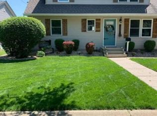 1006 N 14th St, Dekalb, IL 60115