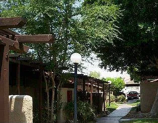 Agua Caliente Apartments — Photo 1