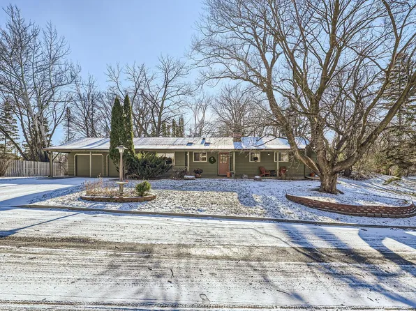 18215 Kathleene Dr, Minnetonka, MN 55345