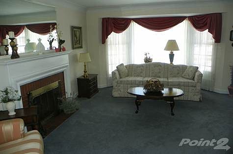 3rd image of 9742 S Claremont Ave