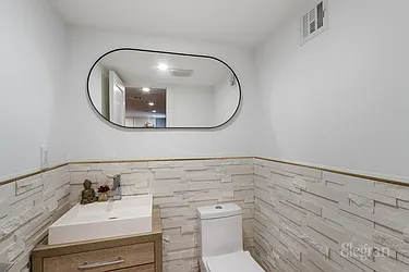 Rented by Elegran