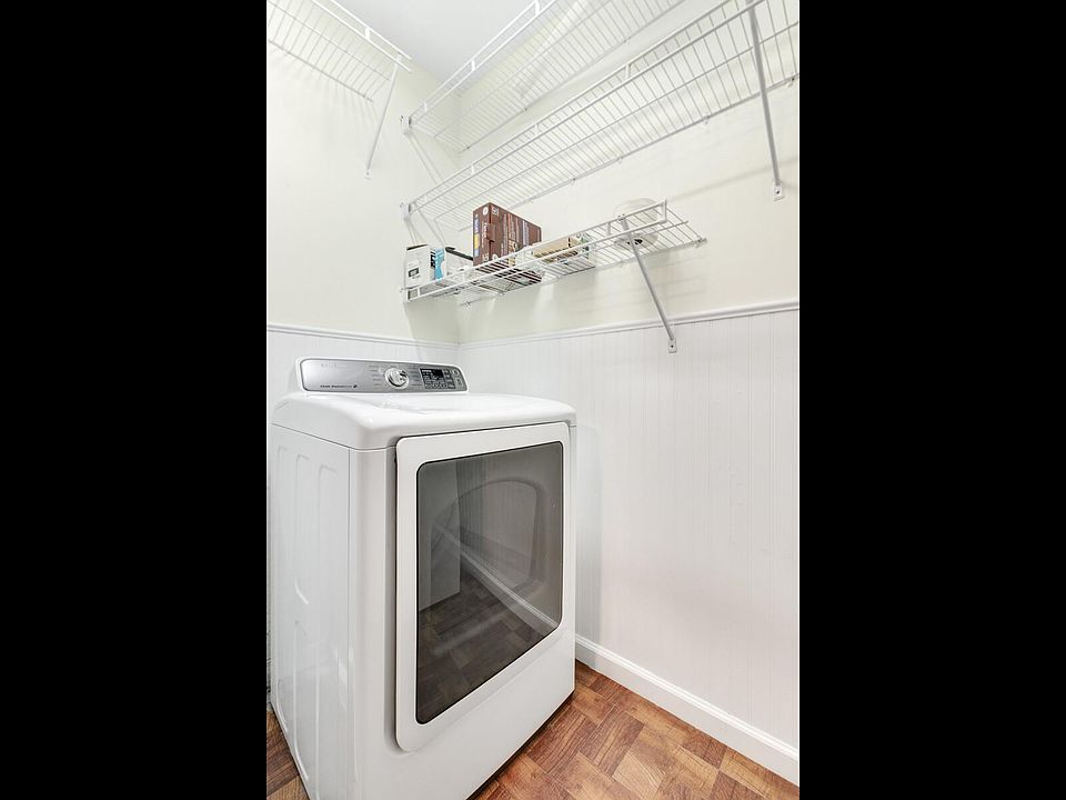 1st image of 380 Grant Cir SE Unit 106
