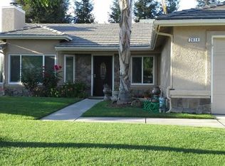 2614 Sarah St, Selma, CA 93662