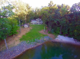 888 Somerset Cove Rd, Union Hall, VA 24176