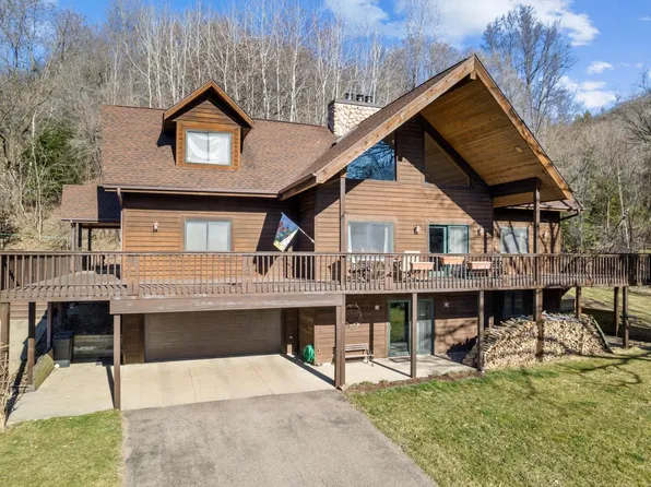 6024 Lacquer AVENUE, Sparta, WI 54656