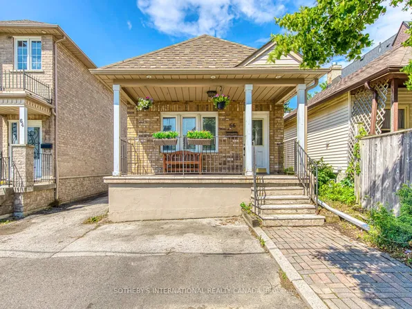66 29th St, Toronto, ON M8W 3B2
