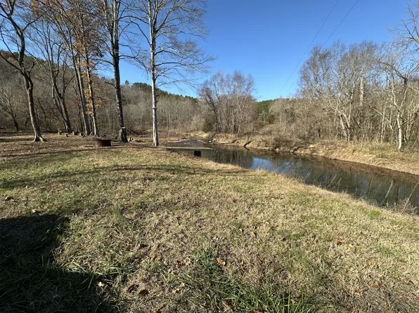 17 Wisdom Rd, Westpoint, TN 38486