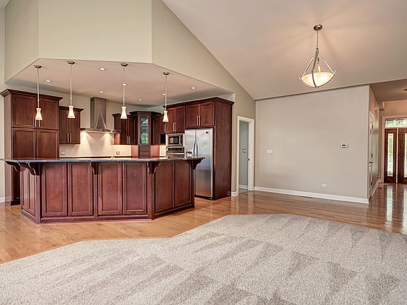 5th image of 708 River Bluff Ct