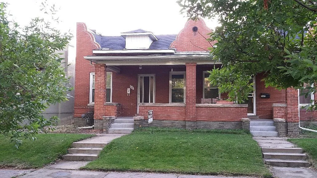 547 Pennsylvania Street — Photo 1