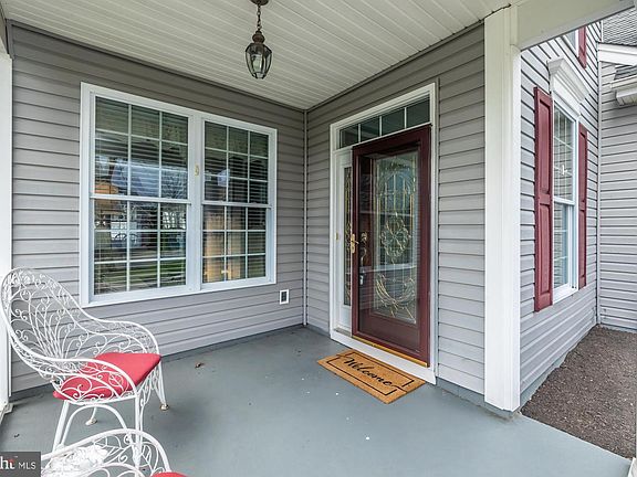 5th image of 1737 Wisteria Way