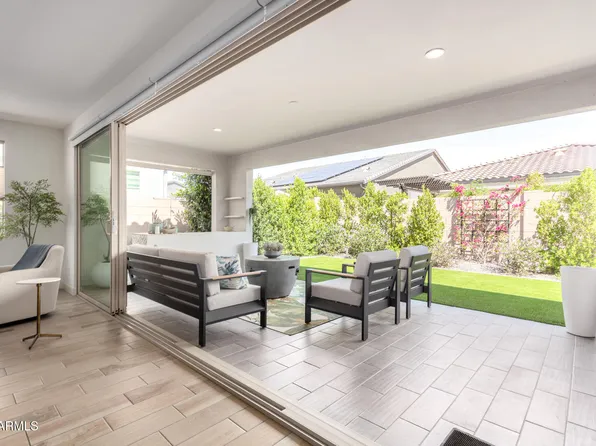 17168 W MOUNTAINAIR Street, Surprise, AZ 85388