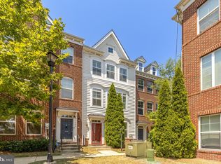 602 Ava Cir NE, Washington, DC 20017