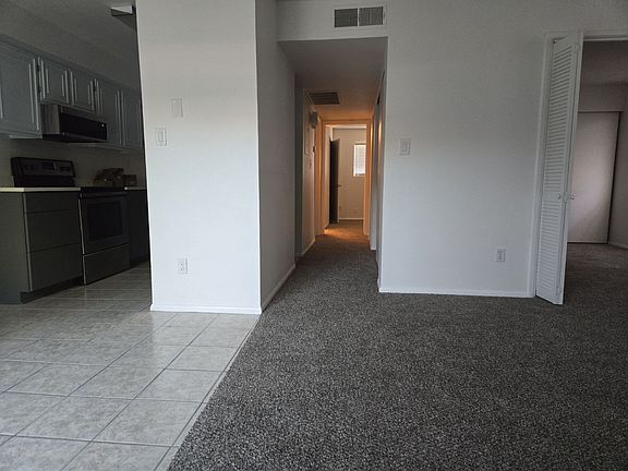 3rd image of 950 S Valencia Unit 13