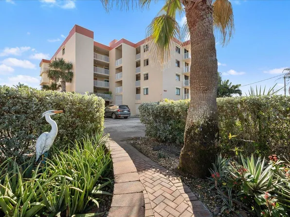 1527 S Atlantic Ave APT 401, Cocoa Beach, FL 32931