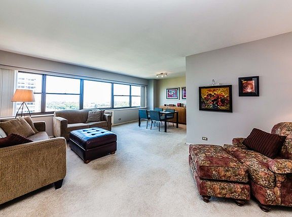 3rd image of 4200 N Marine Dr APT 1104