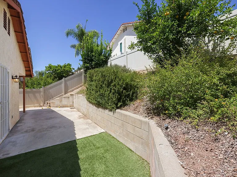 11920 Avenida Marcella — Photo 23