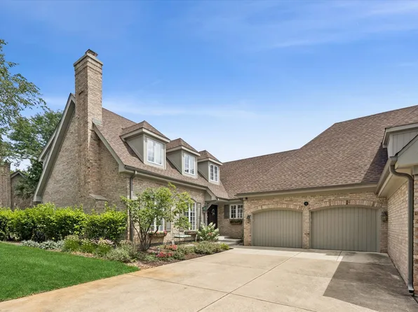 10 Tartan Ridge Rd, Burr Ridge, IL 60527