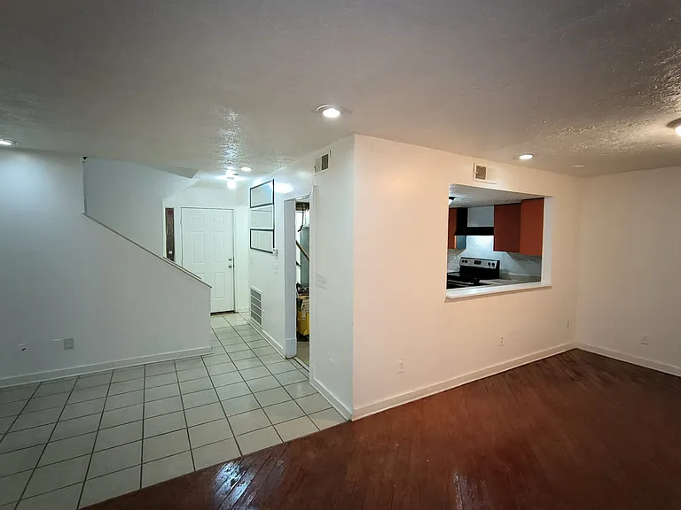 3445 Cobbs Ferry Dr — Photo 5