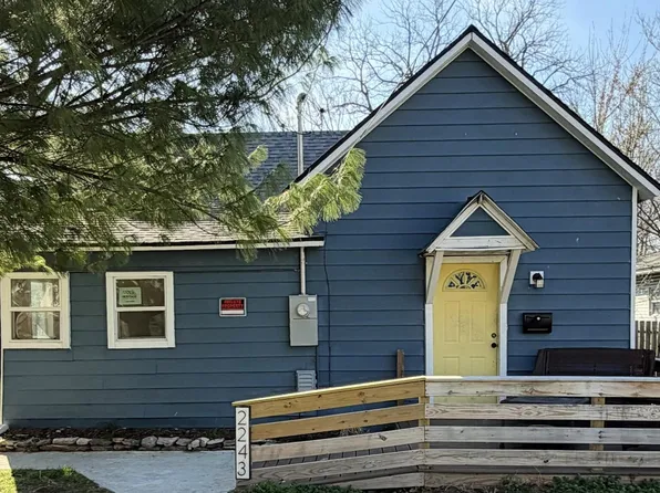 2243 N Taylor Avenue, Springfield, MO 65803