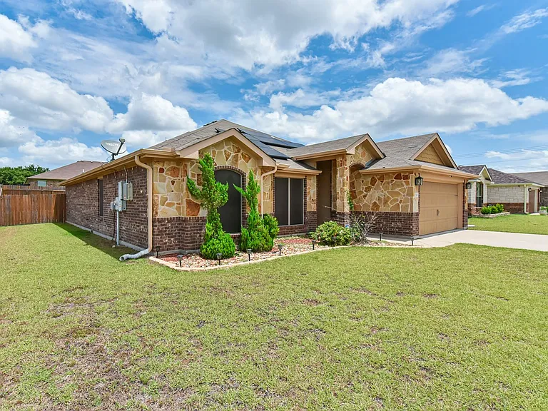 3410 Horizon St — Photo 3